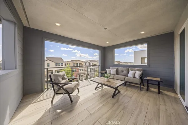 $1,880,000 | 203 Abacus, Irvine, CA 92618