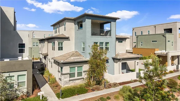 $1,880,000 | 203 Abacus, Irvine, CA 92618