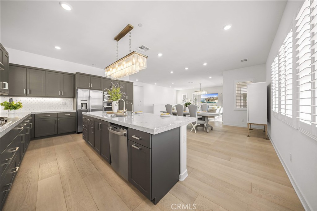 203 Abacus Irvine, CA 92618 - Photo 4 of 62