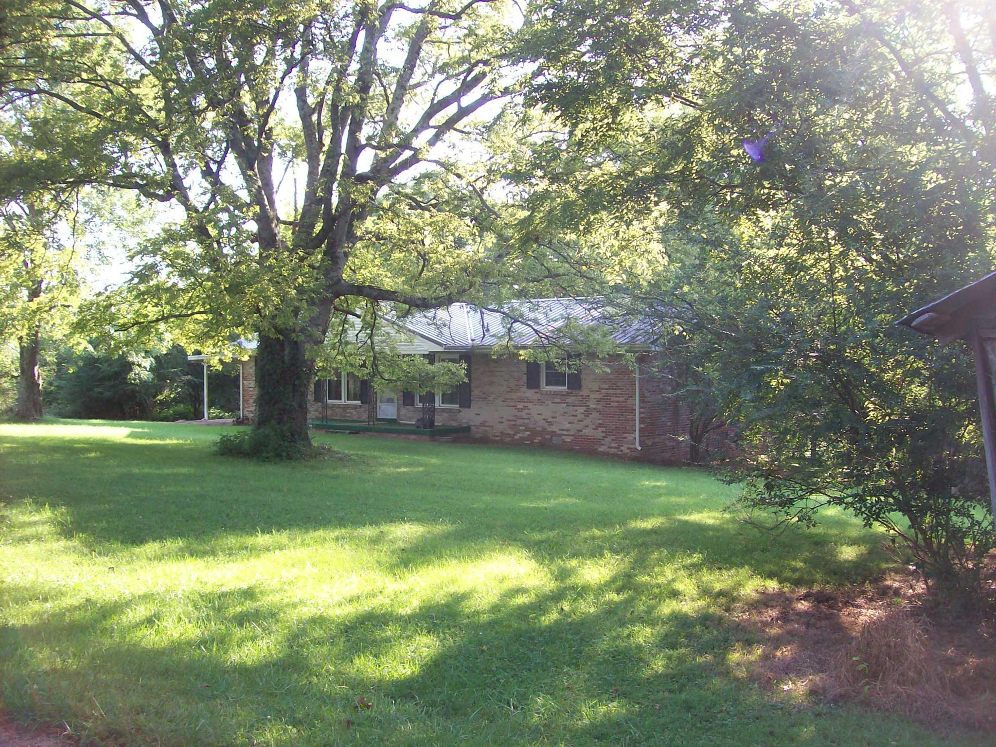 147 Lewis Totty Road Duck River, TN 38454 - Photo 20 of 24 Gallery Image 20