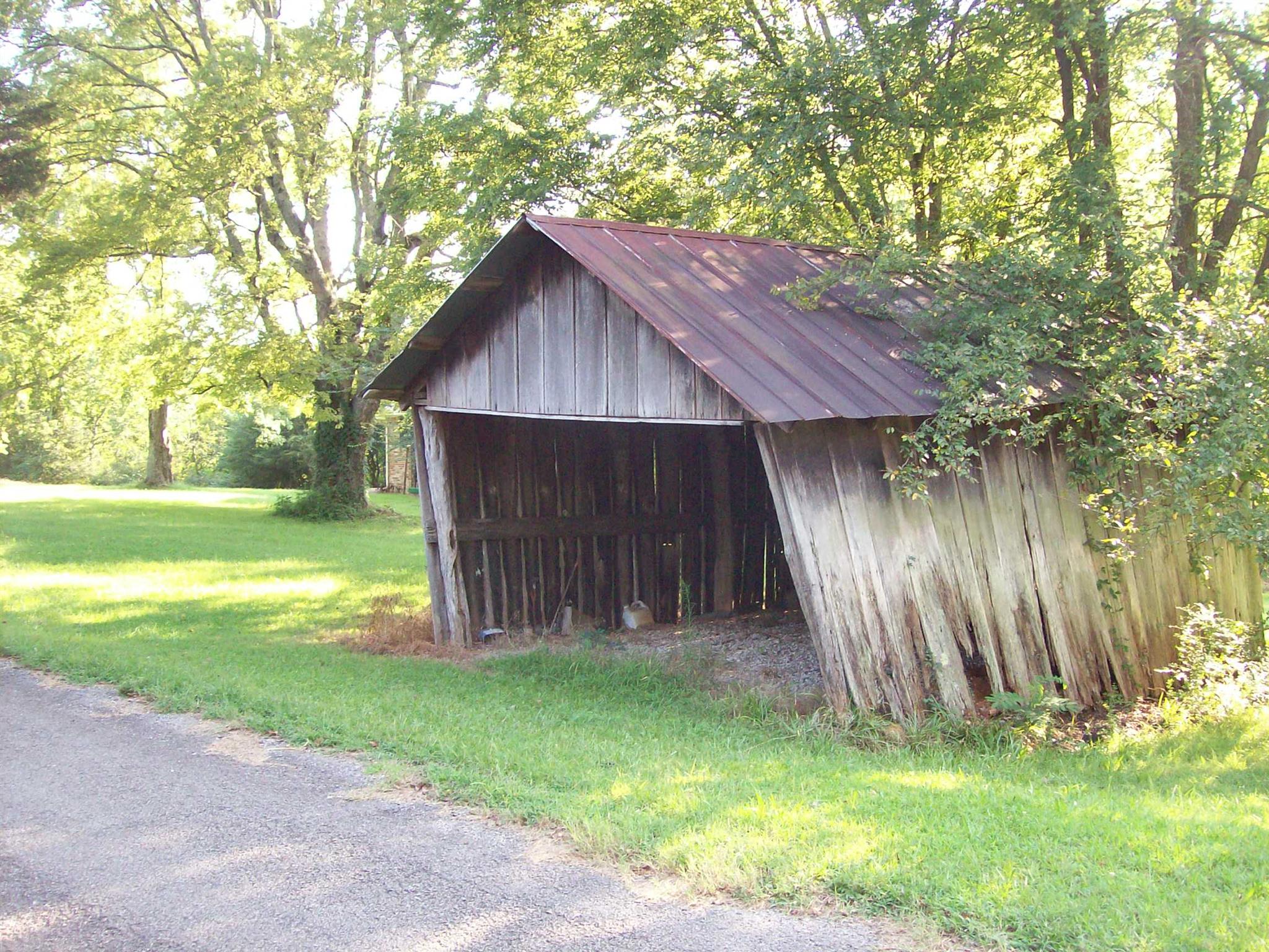 147 Lewis Totty Road Duck River, TN 38454 - Photo 21 of 24 Gallery Image 21