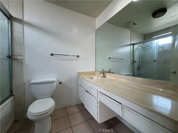 $3,195 | 402 South Garfield Avenue, Unit 15, Alhambra, CA 91801