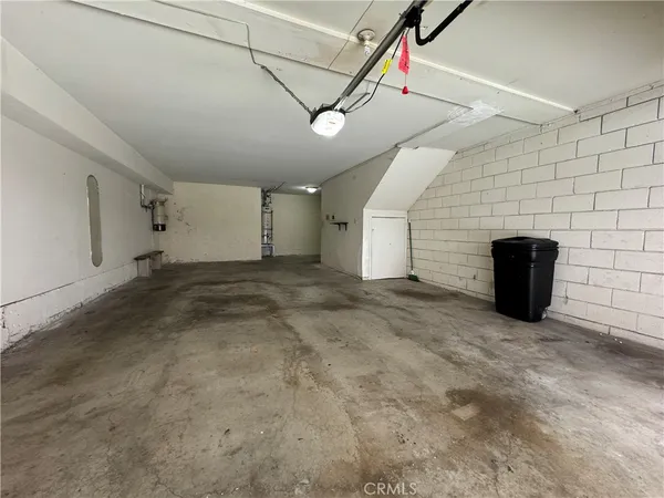 $3,195 | 402 South Garfield Avenue, Unit 15, Alhambra, CA 91801