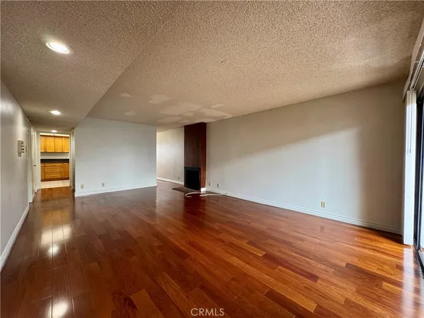 $3,195 | 402 South Garfield Avenue, Unit 15, Alhambra, CA 91801