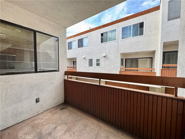 $3,195 | 402 South Garfield Avenue, Unit 15, Alhambra, CA 91801