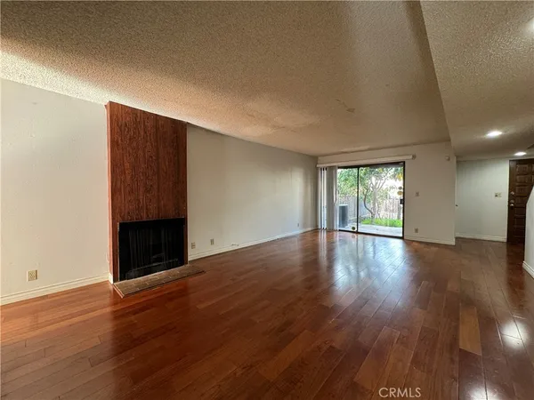 $3,195 | 402 South Garfield Avenue, Unit 15, Alhambra, CA 91801