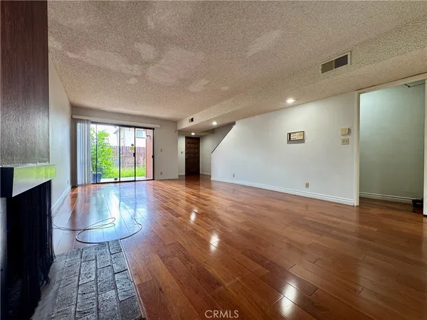$3,195 | 402 South Garfield Avenue, Unit 15, Alhambra, CA 91801