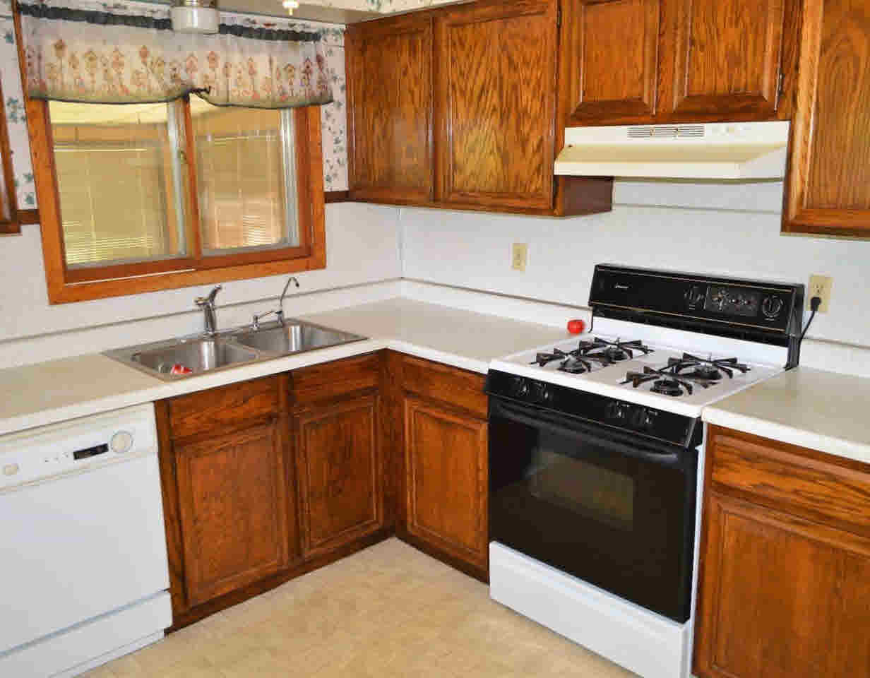 10056 North Sheridan Road Montrose, MI 48457 - Photo 9 of 32 21339682-8.JPG