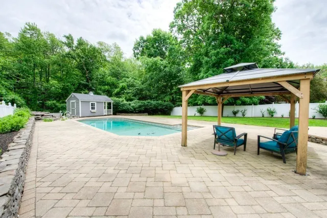 $864,900 | 20 Woodridge Road, Millbury, MA 01527