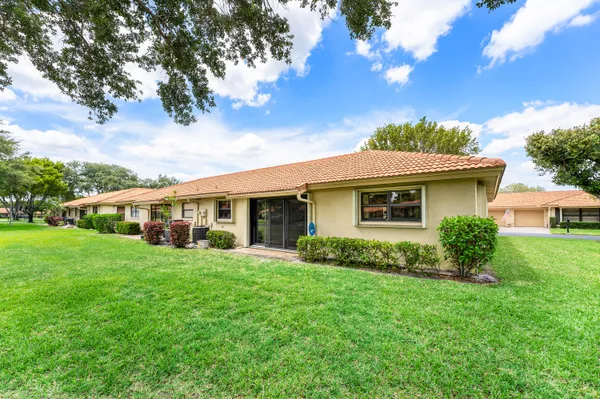 $280,000 | 4520 Ficus Tree Road, Boynton Beach, FL 33436