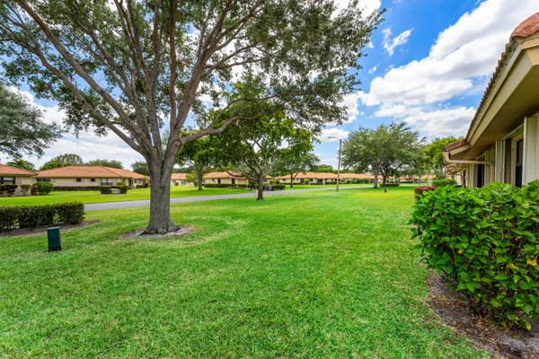 $280,000 | 4520 Ficus Tree Road, Boynton Beach, FL 33436