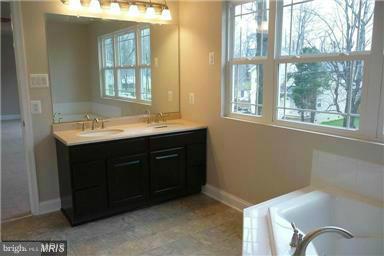 4405 Ridgeway Terrace Prince Frederick, MD 20678 - Photo 9 of 11 Bath (Master)