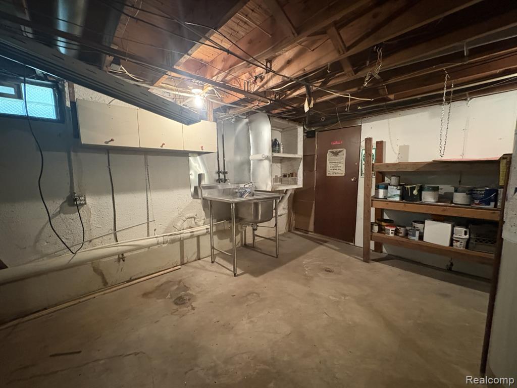 2871 Harvey Street Rochester Hills, MI 48309 - Photo 31 of 33