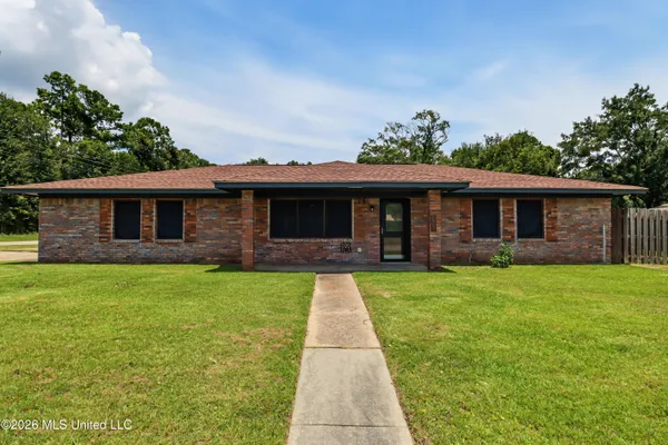 $199,900 | 631 Michelle Drive, Biloxi, MS 39532