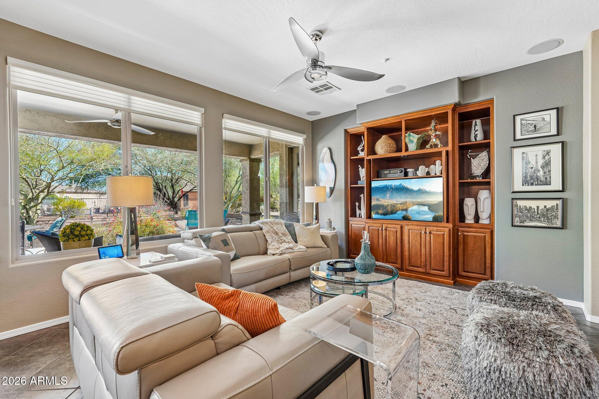 13068 West Plum Road Peoria, AZ 85383 - Photo 12 of 28 Great Room