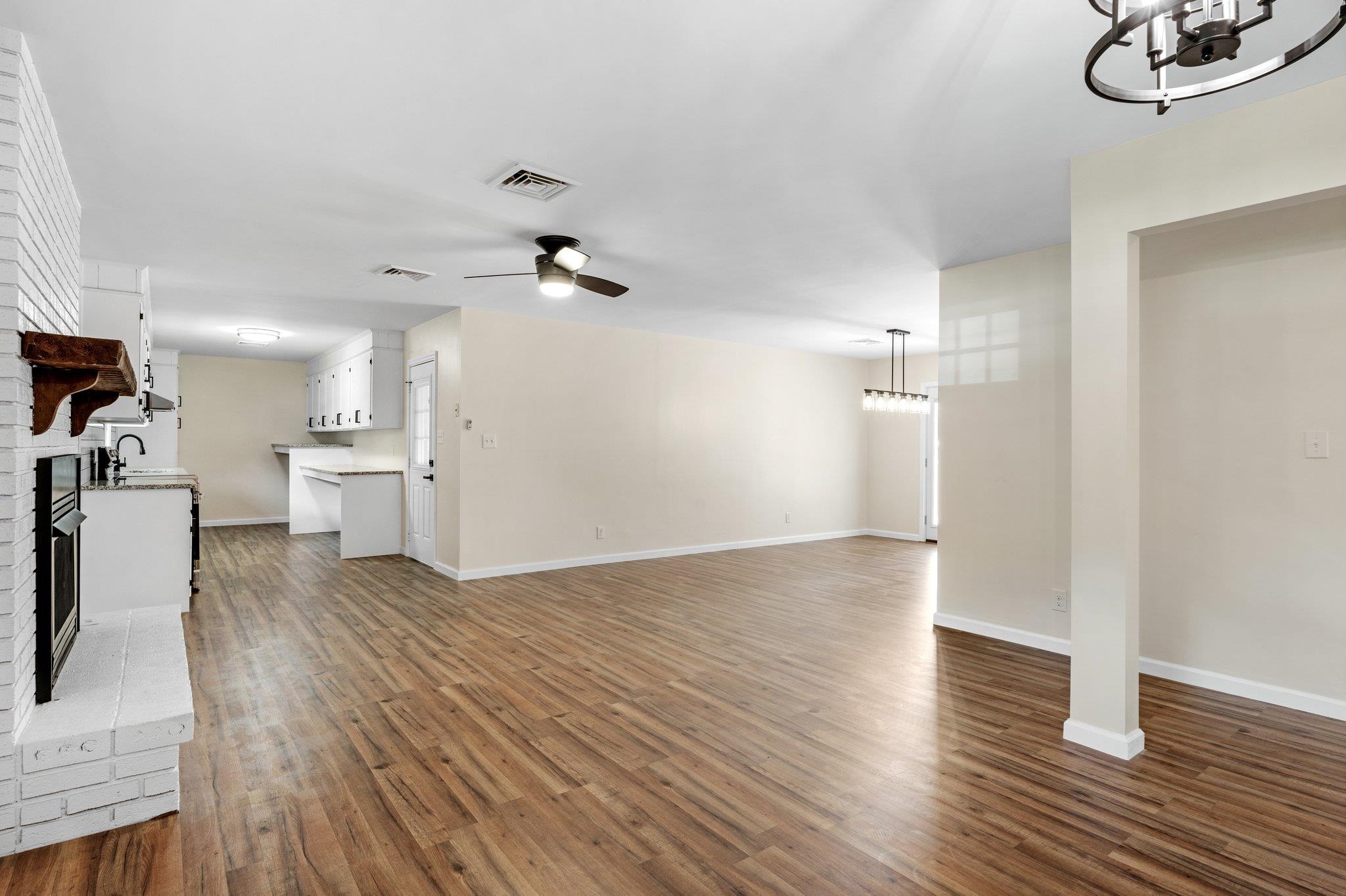 110 Scenic Circle Boiling Springs, SC 29316 - Photo 13 of 31 Gallery Image 13