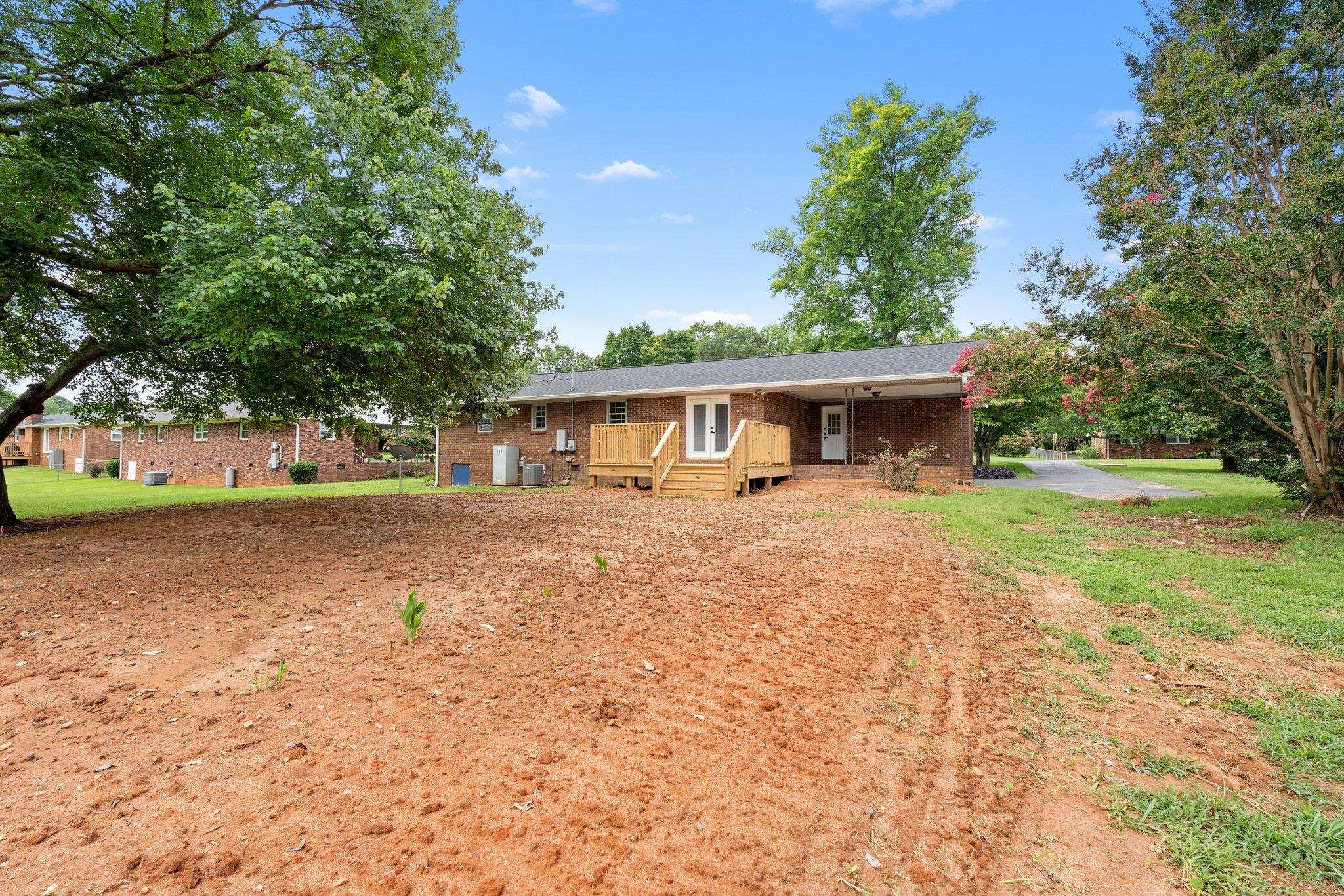 110 Scenic Circle Boiling Springs, SC 29316 - Photo 23 of 31 Gallery Image 23