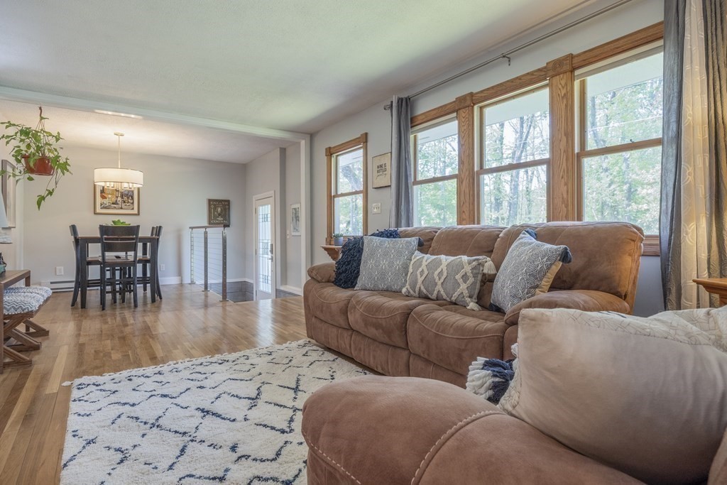94 Adams Road Grafton, MA 01536 - Photo 4 of 39