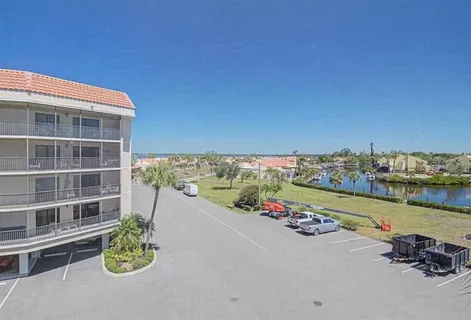 $138,000 | 25188 Marion Avenue, Unit E306, Punta Gorda, FL 33950