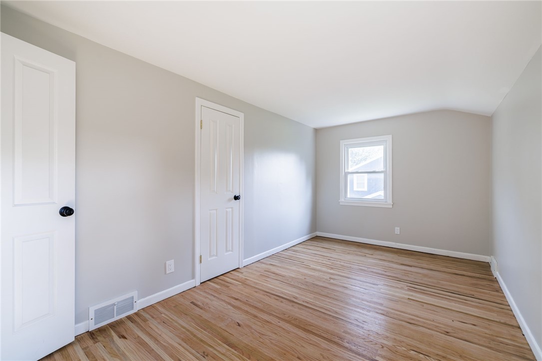 240 Yarmouth Road Rochester, NY 14610 - Photo 22 of 28 Gallery Image 22