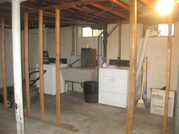 181 Fernbank Road Springfield, MA 01129 - Photo 12 of 15