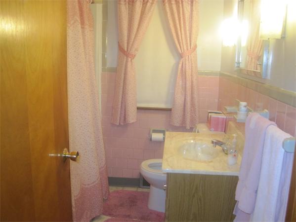 181 Fernbank Road Springfield, MA 01129 - Photo 9 of 15