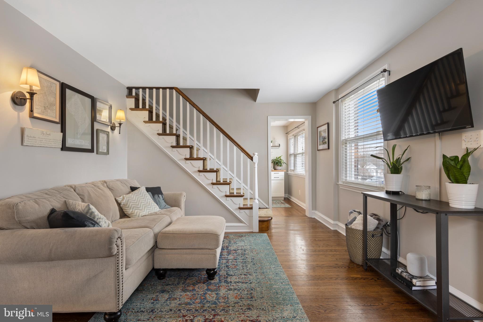 501 Achille Road Havertown, PA 19083 - Photo 25 of 32 Living Room