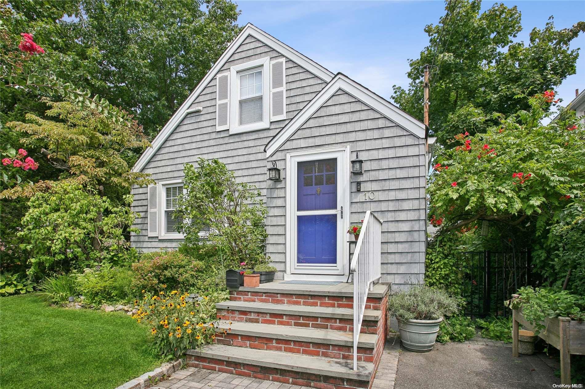 10 Boxwood Road Port Washington, NY 11050 - Photo 1 of 1 Gallery Image 1