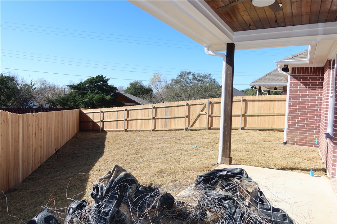 2014 Reagan Court Bryan, TX 77802 - Photo 21 of 22 a view of a balcony