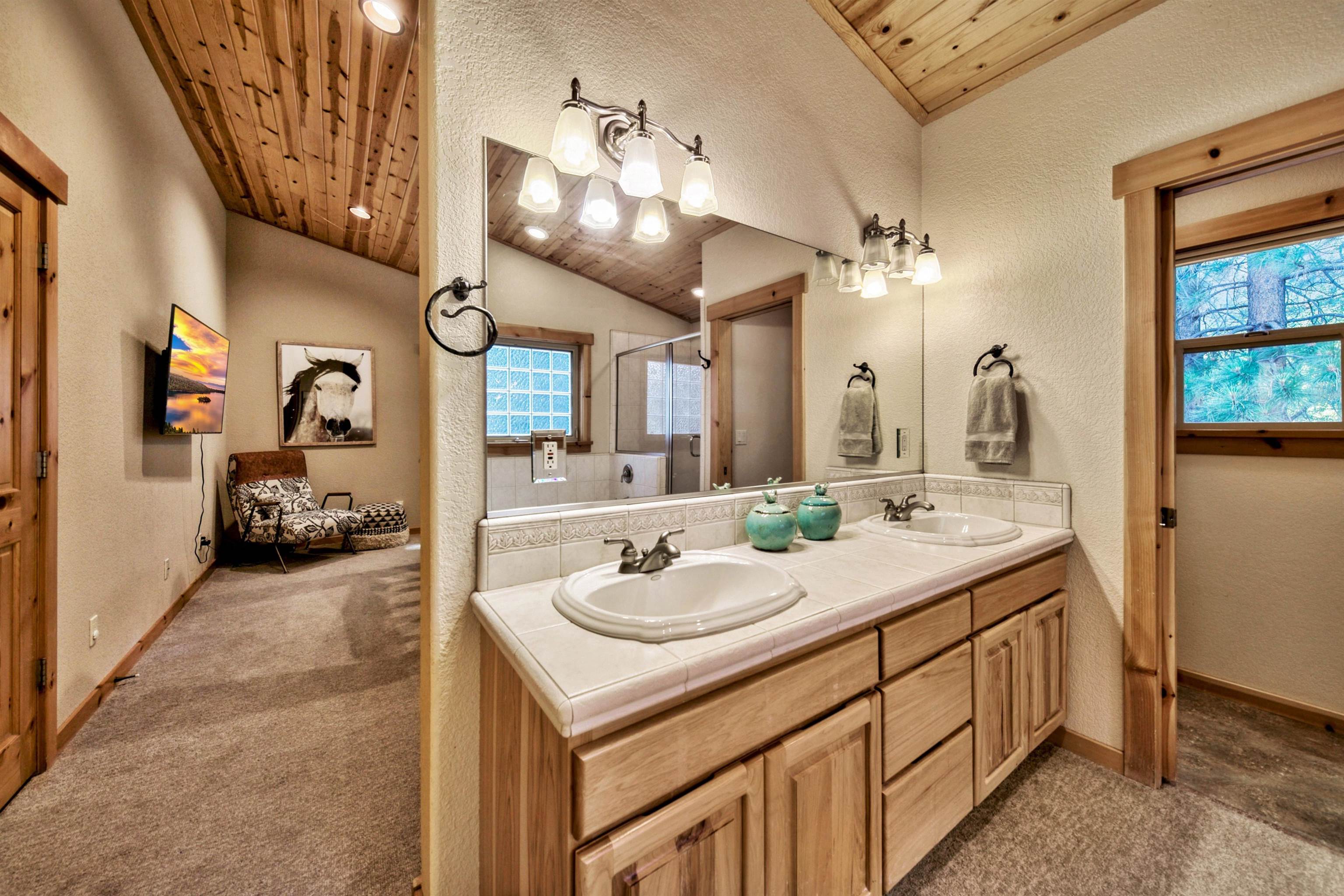 10436 Red Fir Road Truckee, CA 96161 - Photo 15 of 21 Gallery Image 15