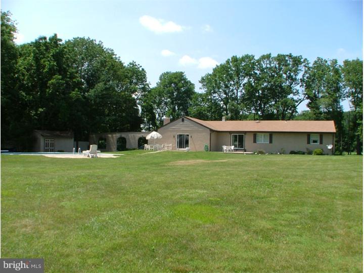 4937 New Road Buckingham, PA 18938 - Photo 23 of 25 Exterior Back