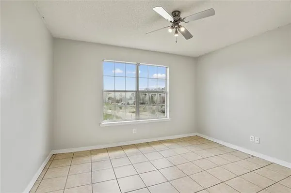 $2,300 | 2001 Dylan Drive, Slidell, LA 70461