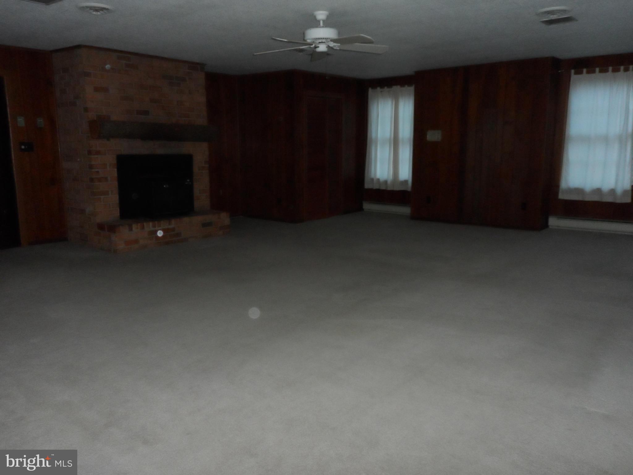 11291 Dahlgren Road King George, VA 22485 - Photo 17 of 23 Family Room 2