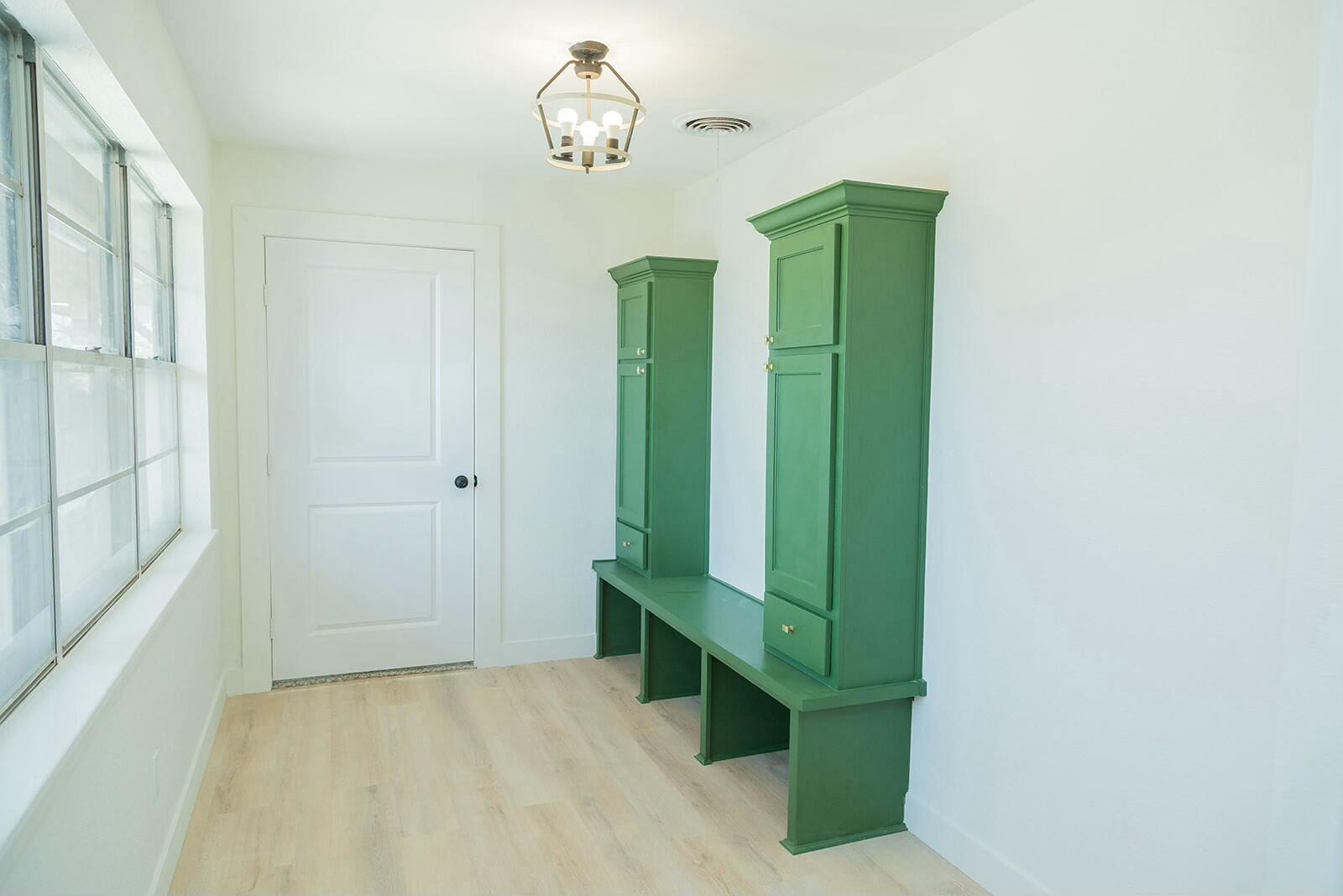 2802 West 20th Plainview, TX 79072 - Photo 25 of 50 a view of a hallway with entryway