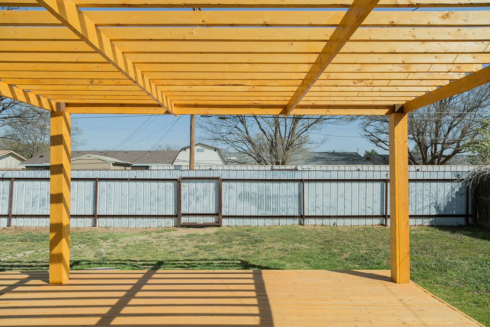 2802 West 20th Plainview, TX 79072 - Photo 47 of 50 a view of a backyard