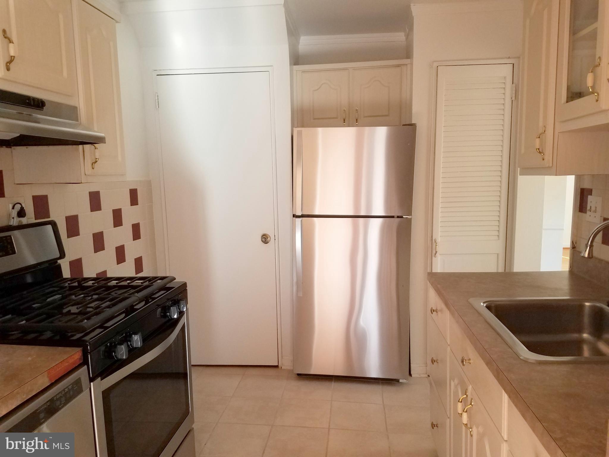 3208 Medway Street Silver Spring, MD 20902 - Photo 5 of 19 Kitchen