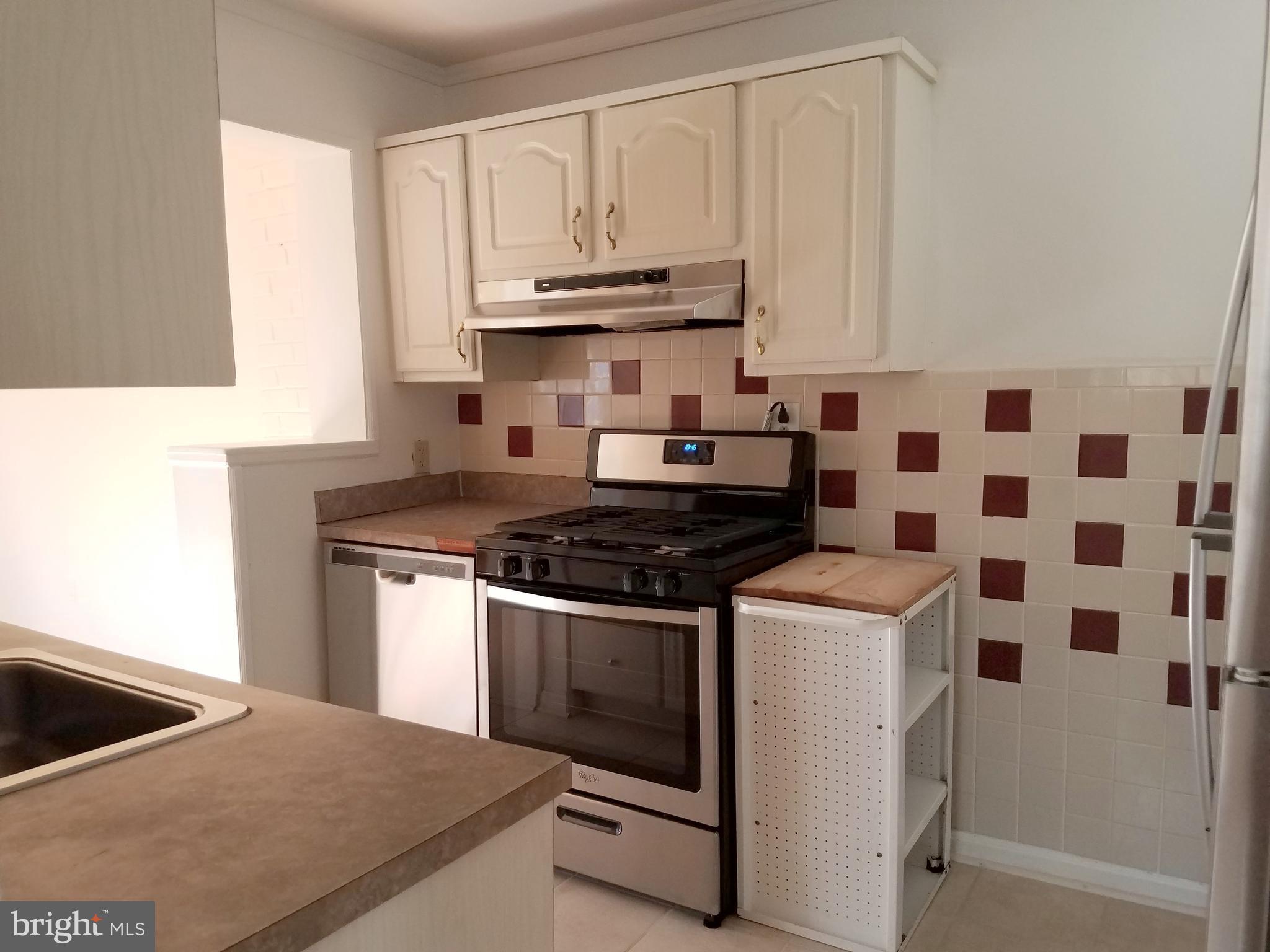 3208 Medway Street Silver Spring, MD 20902 - Photo 6 of 19 Kitchen