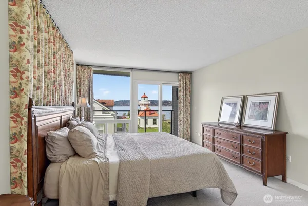 $960,000 | 610 Front Street, Unit 302, Mukilteo, WA 98275
