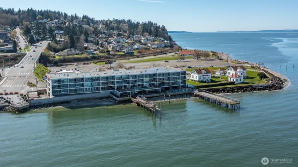 $960,000 | 610 Front Street, Unit 302, Mukilteo, WA 98275