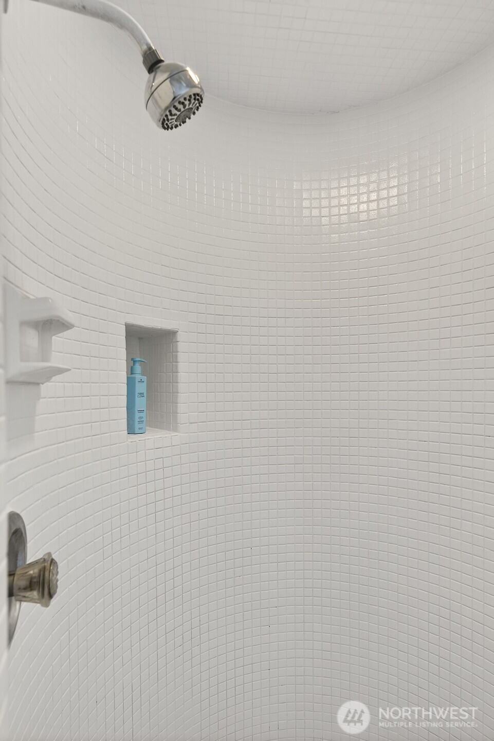 610 Front Street, Unit 302 Mukilteo, WA 98275 - Photo 23 of 40 a bathroom with a shower
