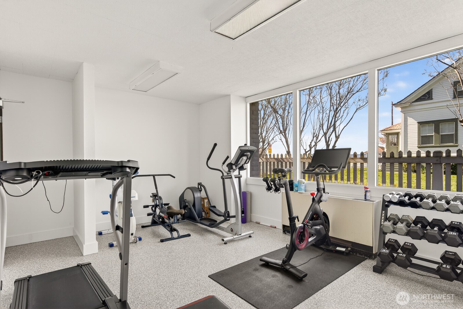 610 Front Street, Unit 302 Mukilteo, WA 98275 - Photo 31 of 40 a view of a room with gym equipment