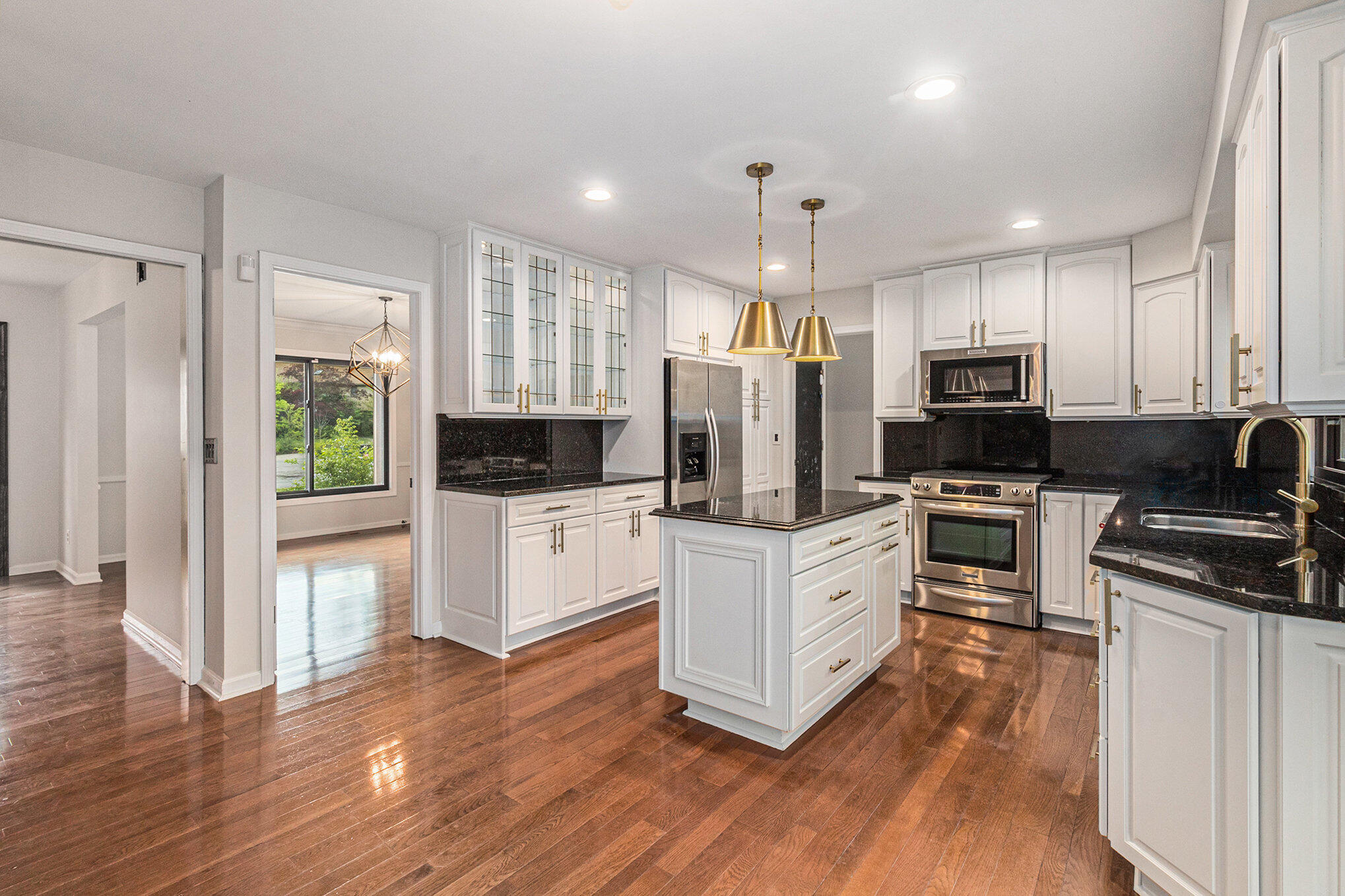 2315 Adare Road Ann Arbor, MI 48104 - Photo 11 of 47 008_img_0543_616