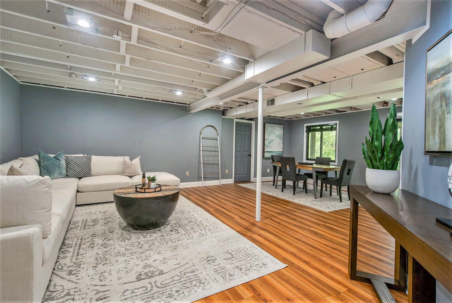 2315 Adare Road Ann Arbor, MI 48104 - Photo 30 of 47 20240521234319478760000000-o