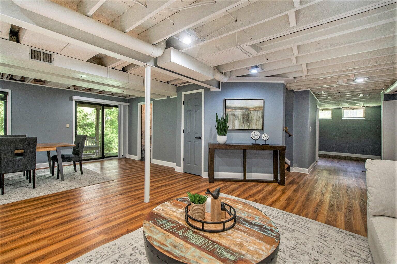 2315 Adare Road Ann Arbor, MI 48104 - Photo 32 of 47 20240521234323594085000000-o