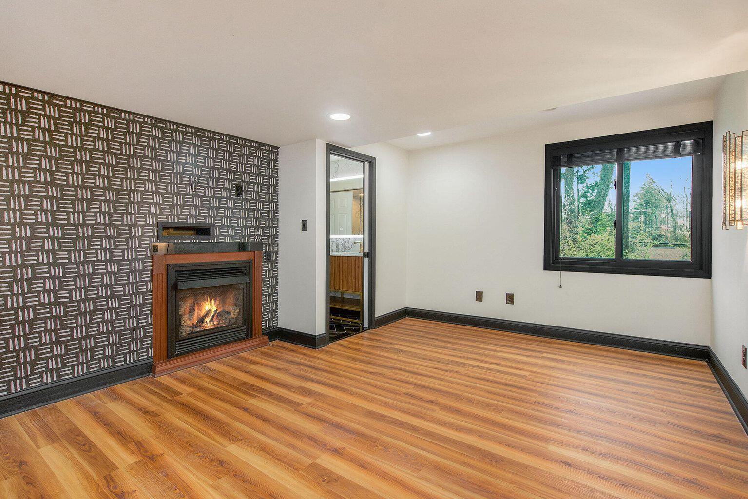 2315 Adare Road Ann Arbor, MI 48104 - Photo 33 of 47 20240809132313364343000000-o