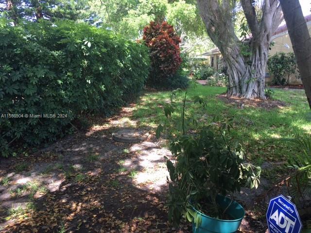 6783 Bridlewood Court, Unit 6783 Boca Raton, FL 33433 - Photo 48 of 56 a view of outdoor space and yard