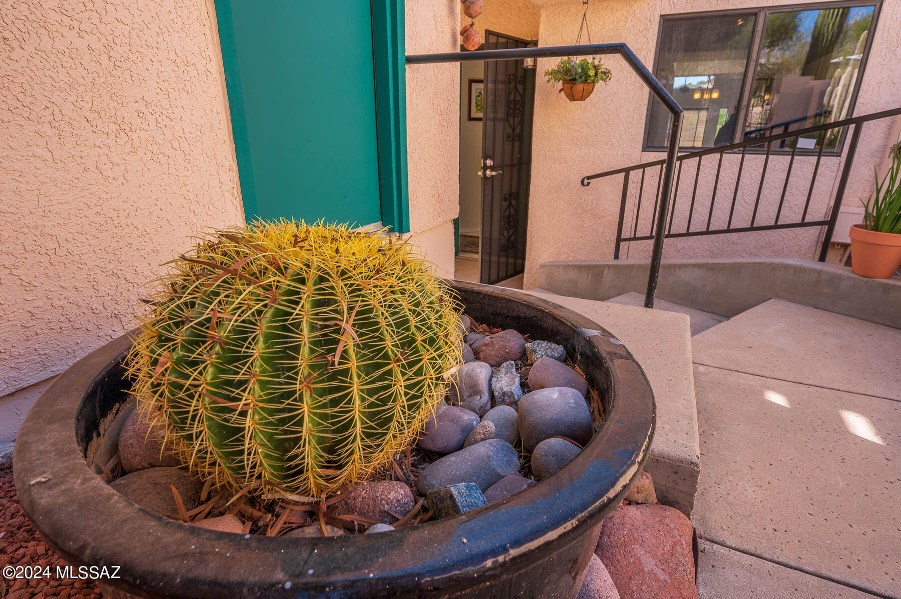 4984 North Valle Road Tucson, AZ 85750 - Photo 6 of 48