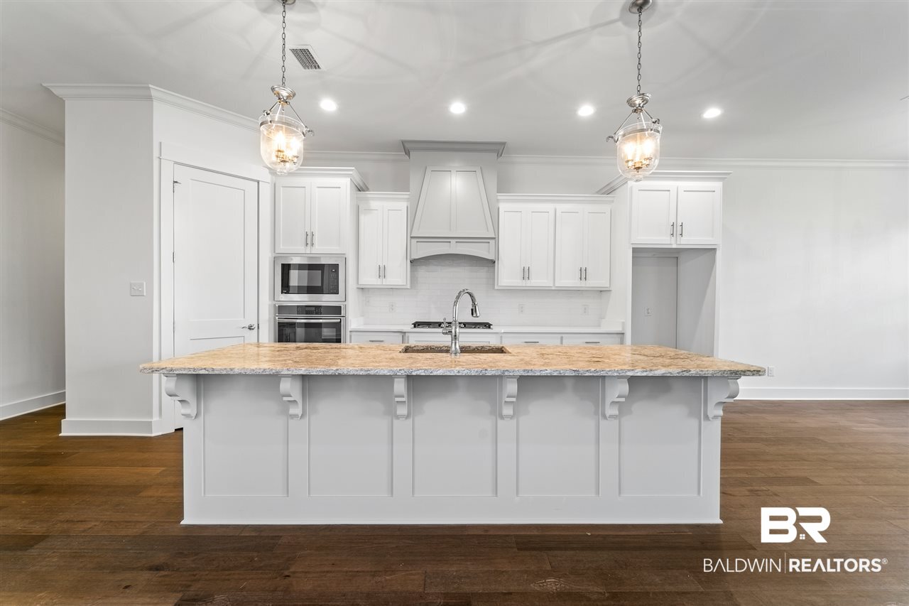 17402 Burwick Loop Fairhope, AL 36532 - Photo 10 of 40 Center Island w Bar
