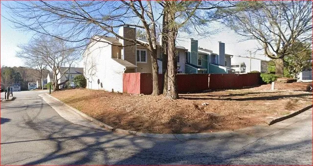 $190,000 | 1021 Thorn Woode Lane, Stone Mountain, GA 30083