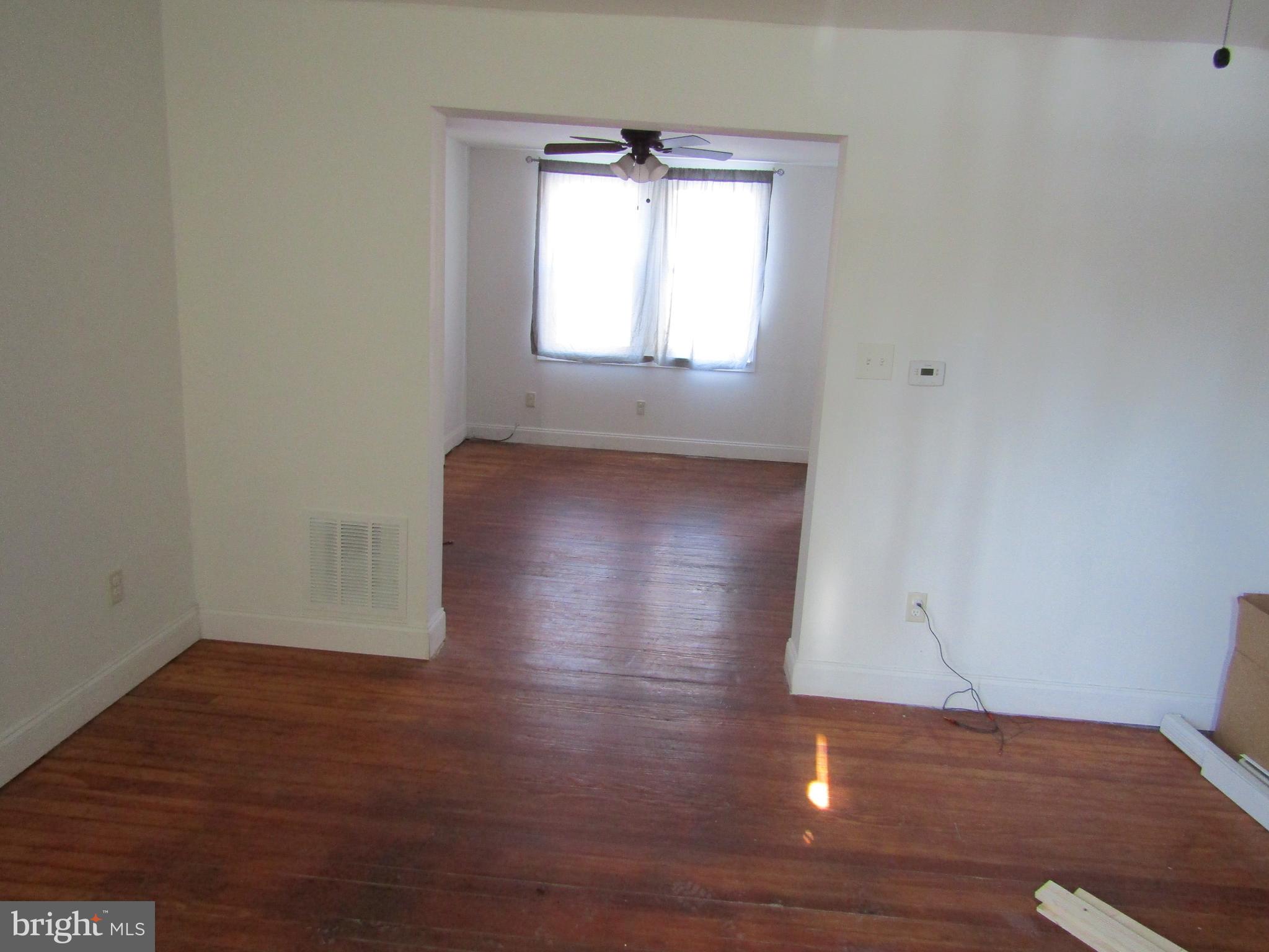 1421 Collings Road Camden, NJ 08104 - Photo 3 of 17